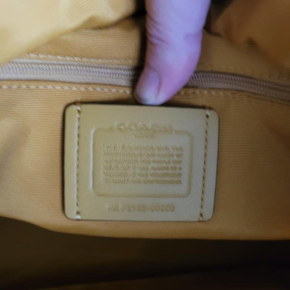 $228 NWT COACH TOTE - Picture 9 of 11